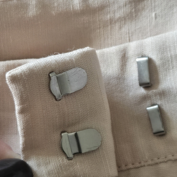 Brooks Brothers Cream Fabric Set - Picture 5 of 5